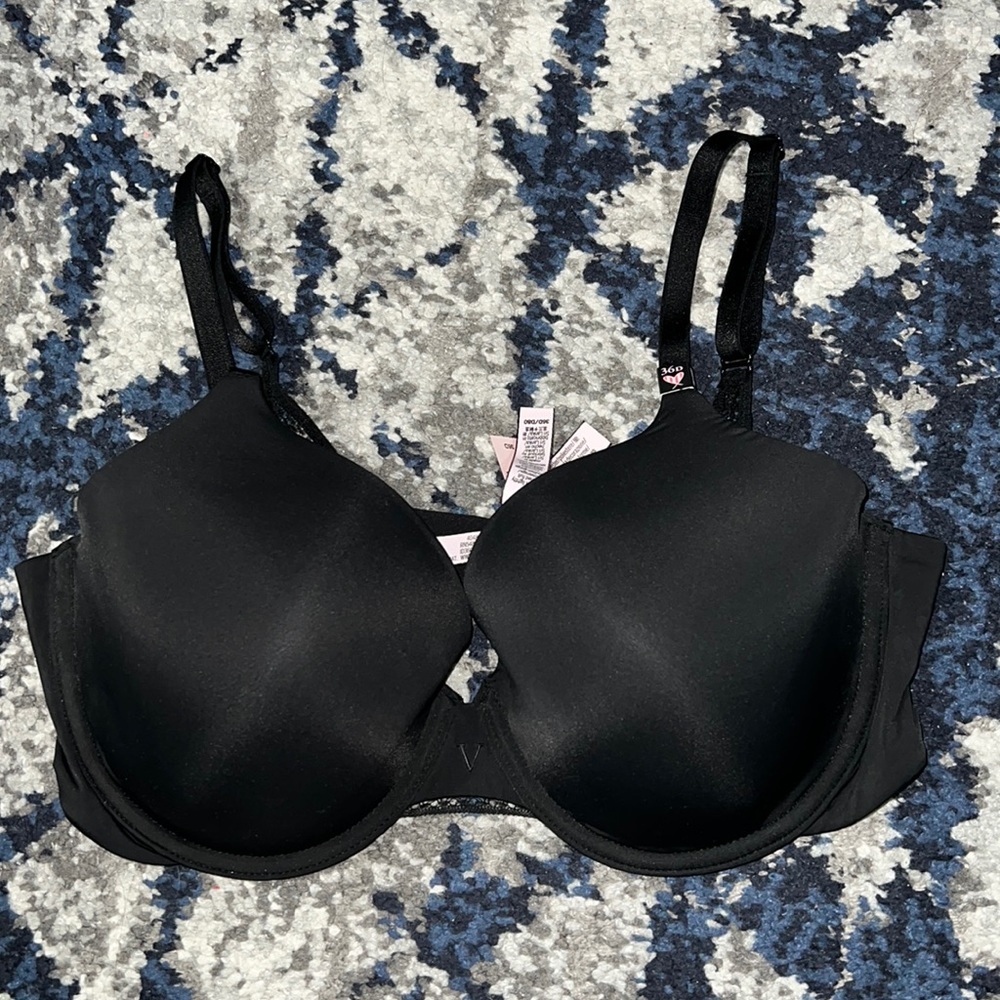 *BRAND NEW* Lightly Lined Full-Coverage T-Shirt Bra